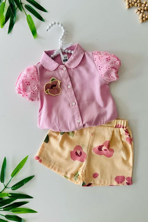 Miniğimin Cicileri Çiçek Desenli Şort ve Dantel Kollu Gömlek Kız Bebek Takımı - Pembe