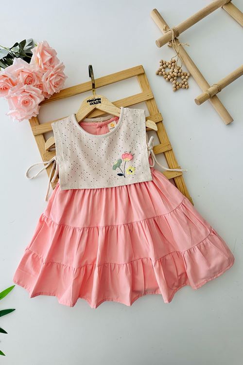 Miniğimin Cicileri Çiçek İşlemeli Çıkarılabilir Cepkenli Kat Kat Volanlı Kız Çocuk Elbise - Yavruağzı