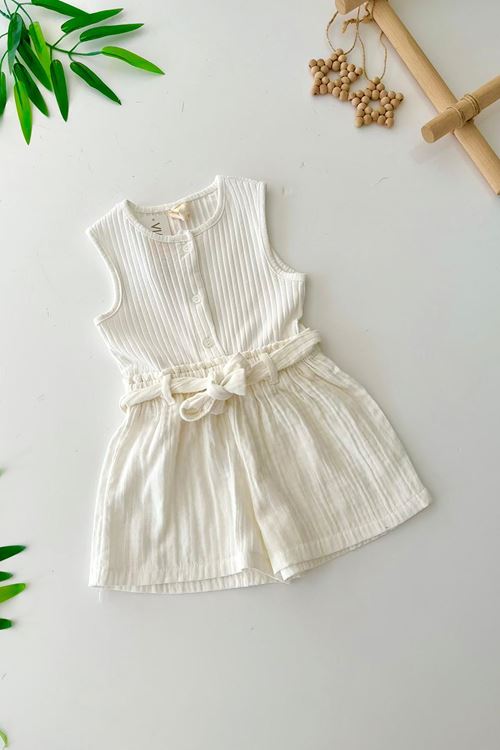 Miniğimin Cicileri Düğme Detaylı Pamuklu Müslin Şort Detaylı Kız Bebe Tulum - Beyaz