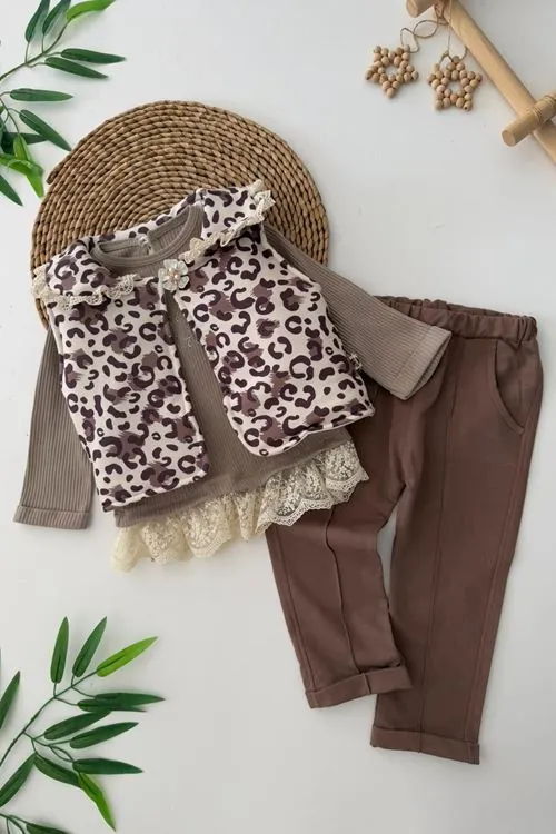 Miniğimin Cicileri Leopar Şişme Yelekli Güpür Detaylı Kız Bebe 3 lü Takım - Koyu Kahve
