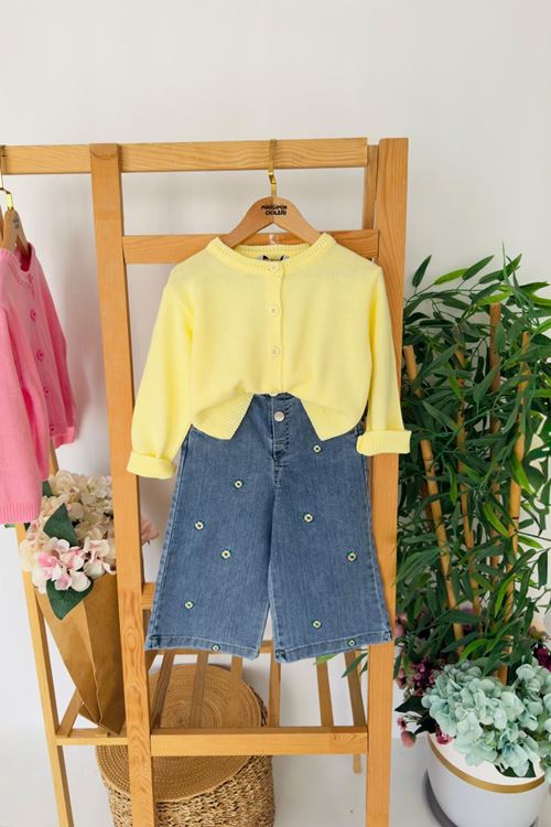 Miniğimin Cicileri Triko Hırkalı Çiçek İşleme Kotlu Kız Çocuk Takım - Sarı