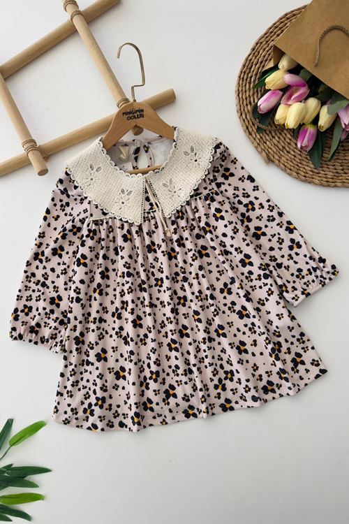 Miniğimin Cicileri Yaka Dantel Detaylo Leopar Kadife Kız Elbise - Bej