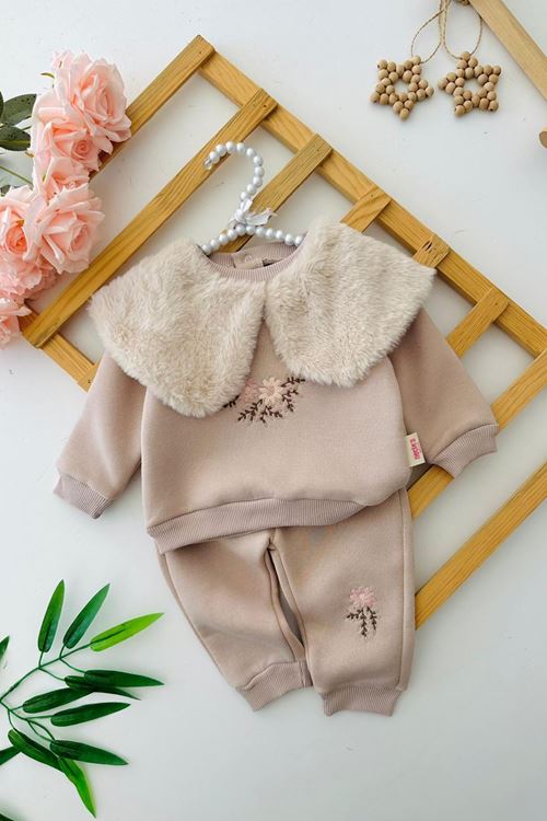Miniğimin Cicileri Yaka Kürk Detaylı Çiçek İşleme Kız Bebe Kışlık Takım - Bej