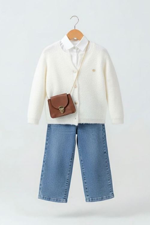 Miniğimin Cicileri Yumuşak Dokulu Kalp Detaylı Hırka  ve Geniş Paça Jean Kız Çocuk Kombini - Beyaz