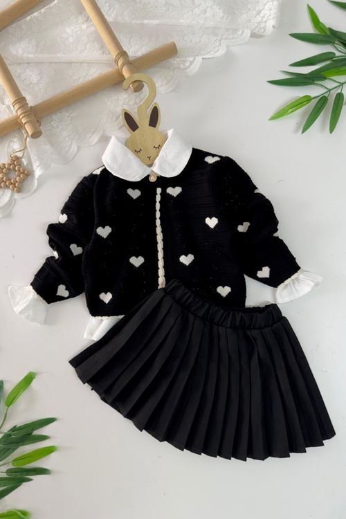 Miniğimin Cicileri Kalp Desenli Triko Hırkalı Pileli Etekli 3 lü Kız Takımı - Siyah-Beyaz