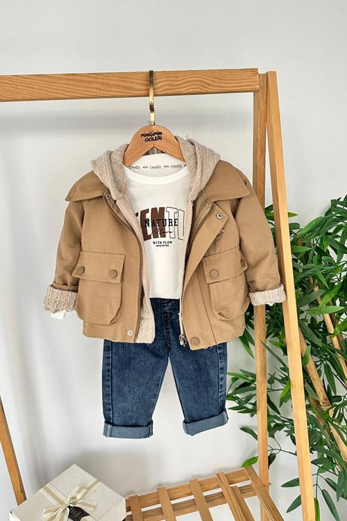 Miniğimin Cicileri Kapüşonlu Örgü Hırkalı  Erkek Çocuk Montlu Kot Pantolon 3 lü Takım - Kahve