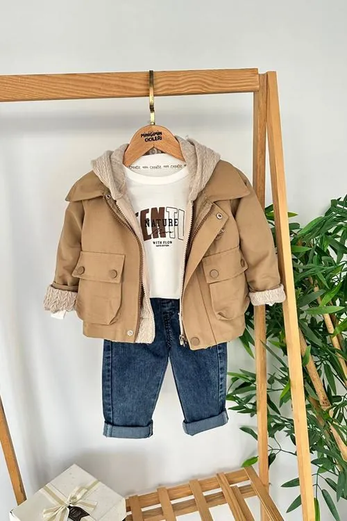 Miniğimin Cicileri Kapüşonlu Örgü Hırkalı  Erkek Çocuk Montlu Kot Pantolon 3 lü Takım - Kahve