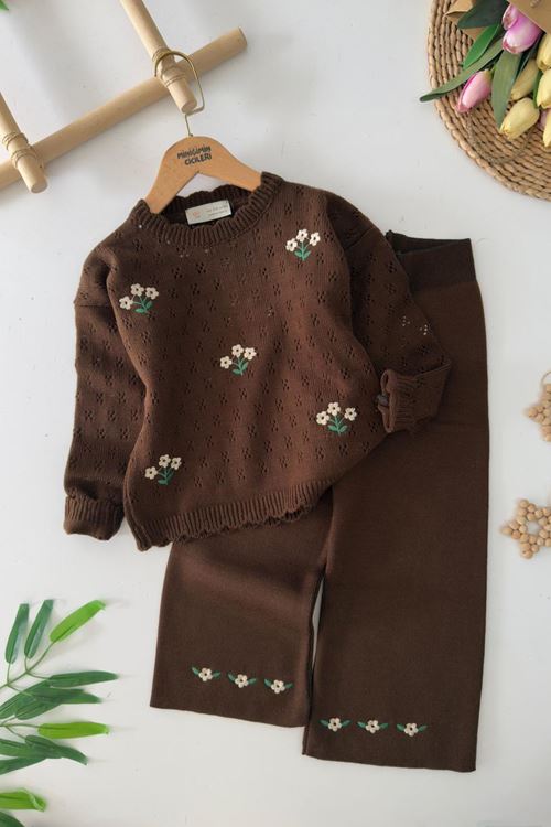 Miniğimin Cicileri Çiçek İşleme  Detaylı Triko Kazaklı Kız Çocuk 2 li Takım - Kahverengi