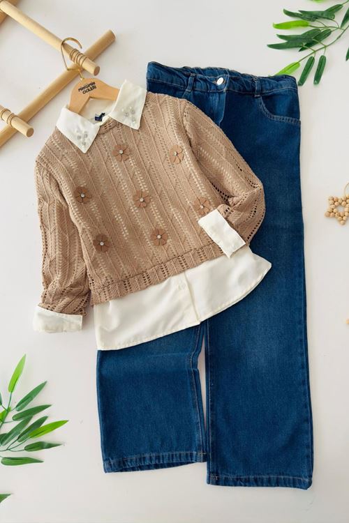 Miniğimin Cicileri (10–13 Yaş) Çiçek Aplikeli Örgü Kazaklı Gömlek ve Kot Pantolon Kız Çocuk 3 lü Takımı - Kahverengi