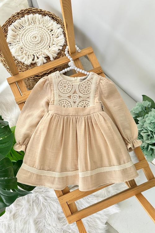 Miniğimin Cicileri (9-24 Ay) Dantel Detaylı Fırfır Kollu Kız Bebek Elbise - Bej