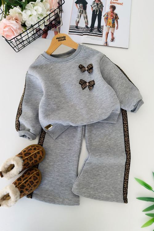 Leopar Şeritli Fiyonk Detaylı Kız Çocuk Kışlık Takım - Gri