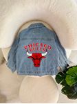 Miniğimin Cicileri Karakterli Cepli Chicago Bulls Erkek  Çocuk Kot Ceket - AçıkMavi-Kırmızı
